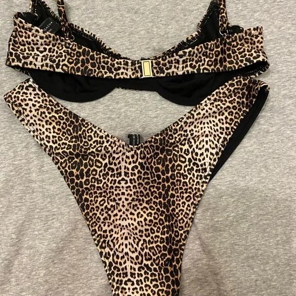 bikini - Picture 2 of 6